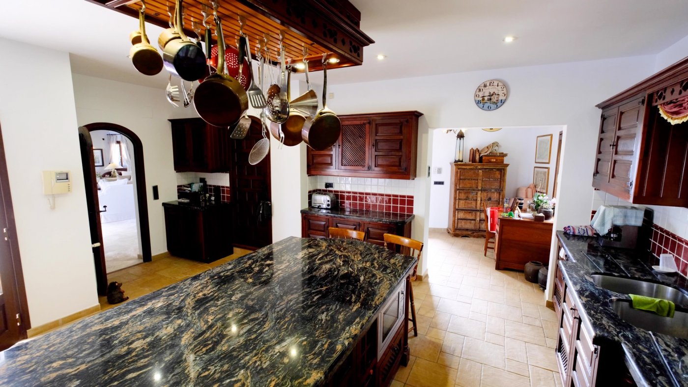 Villa Fustera, Alicante, Spānijā 4 istabas, 600 m2 Nr. 165034