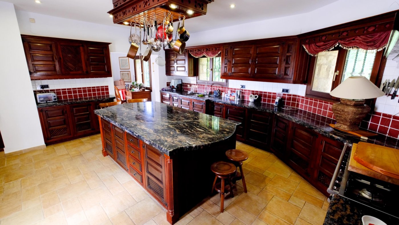 Villa Fustera, Alicante, Spānijā 4 istabas, 600 m2 Nr. 165034