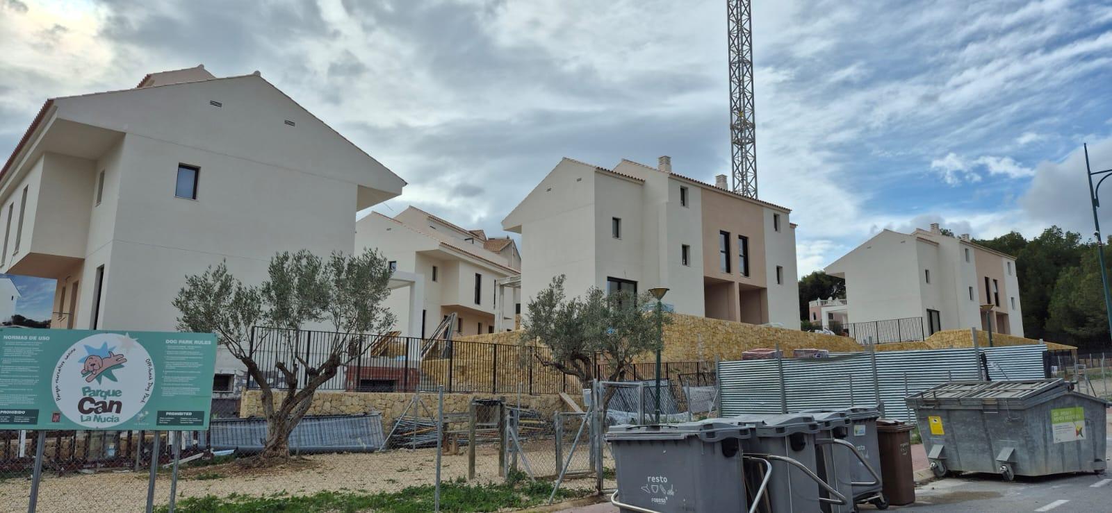 Talo La Nucia, Alicante, Espanja 3 makuuhuonetta, 186 m2 No. 167878