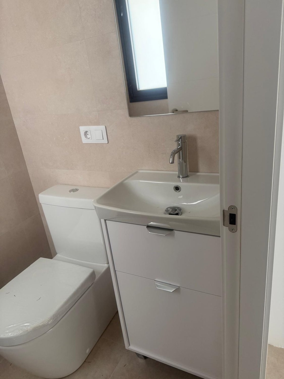 Talo La Nucia, Alicante, Espanja 3 makuuhuonetta, 186 m2 No. 167878