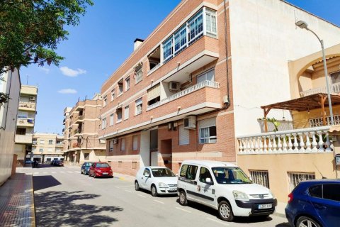 Huoneisto Catral, Alicante, Espanja 4 makuuhuonetta, 117 m2 No. 183753