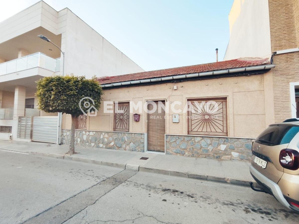 Dom w Benejuzar, Alicante, Hiszpania 4 sypialnie, 140 mkw. nr 183754
