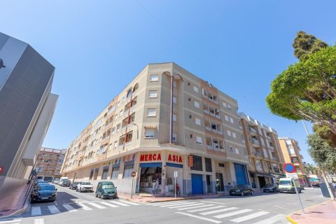 Apartment in Guardamar del Segura, Alicante, Spain 2 bedrooms, 59 sq.m. No. 183749