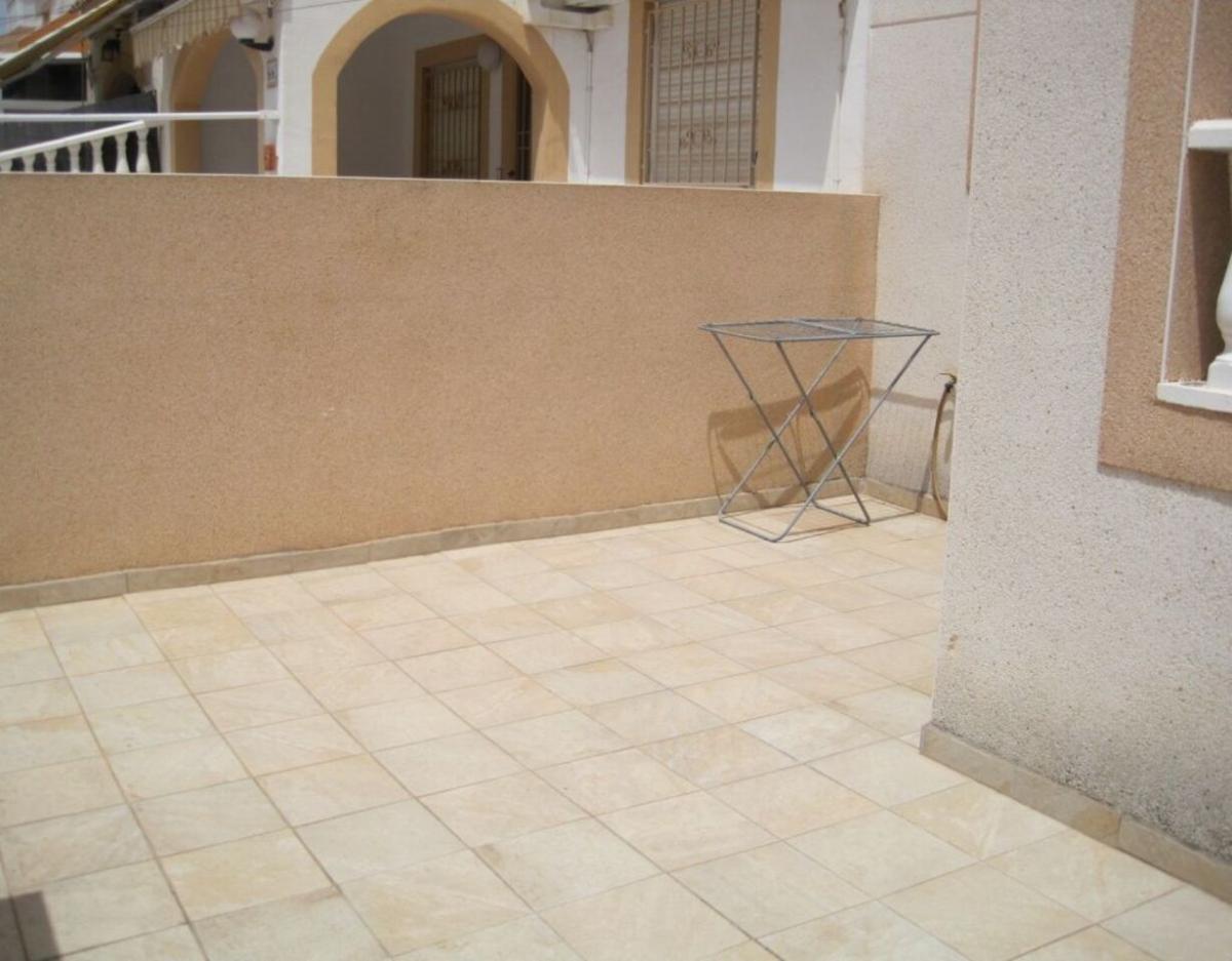Townhouse in Torrevieja, Alicante, Spain 2 bedrooms,  No. 183751