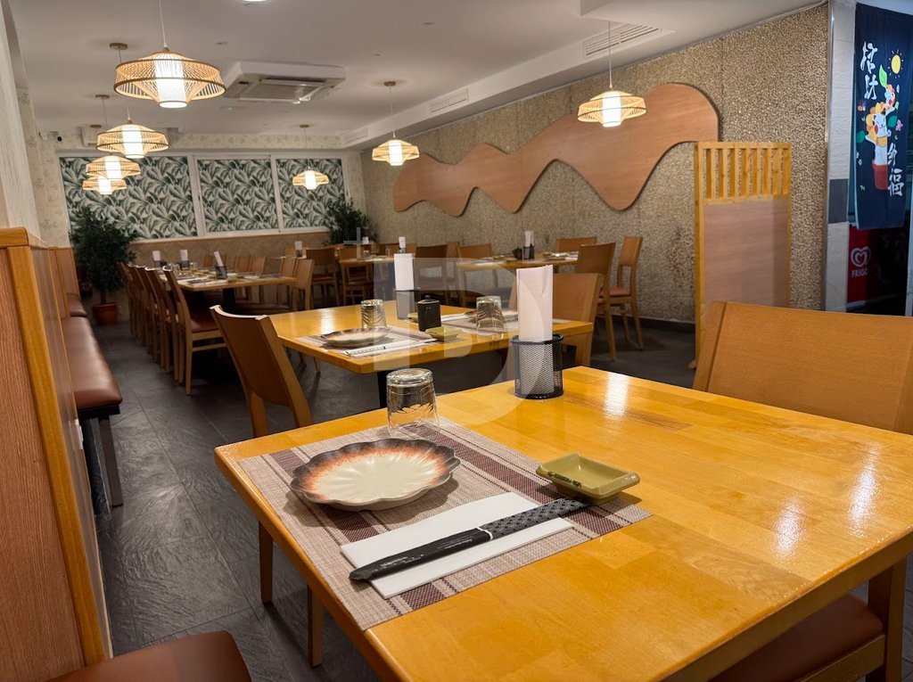 Cafetería / restaurante en Barcelona, España 194 m2 No. 154885