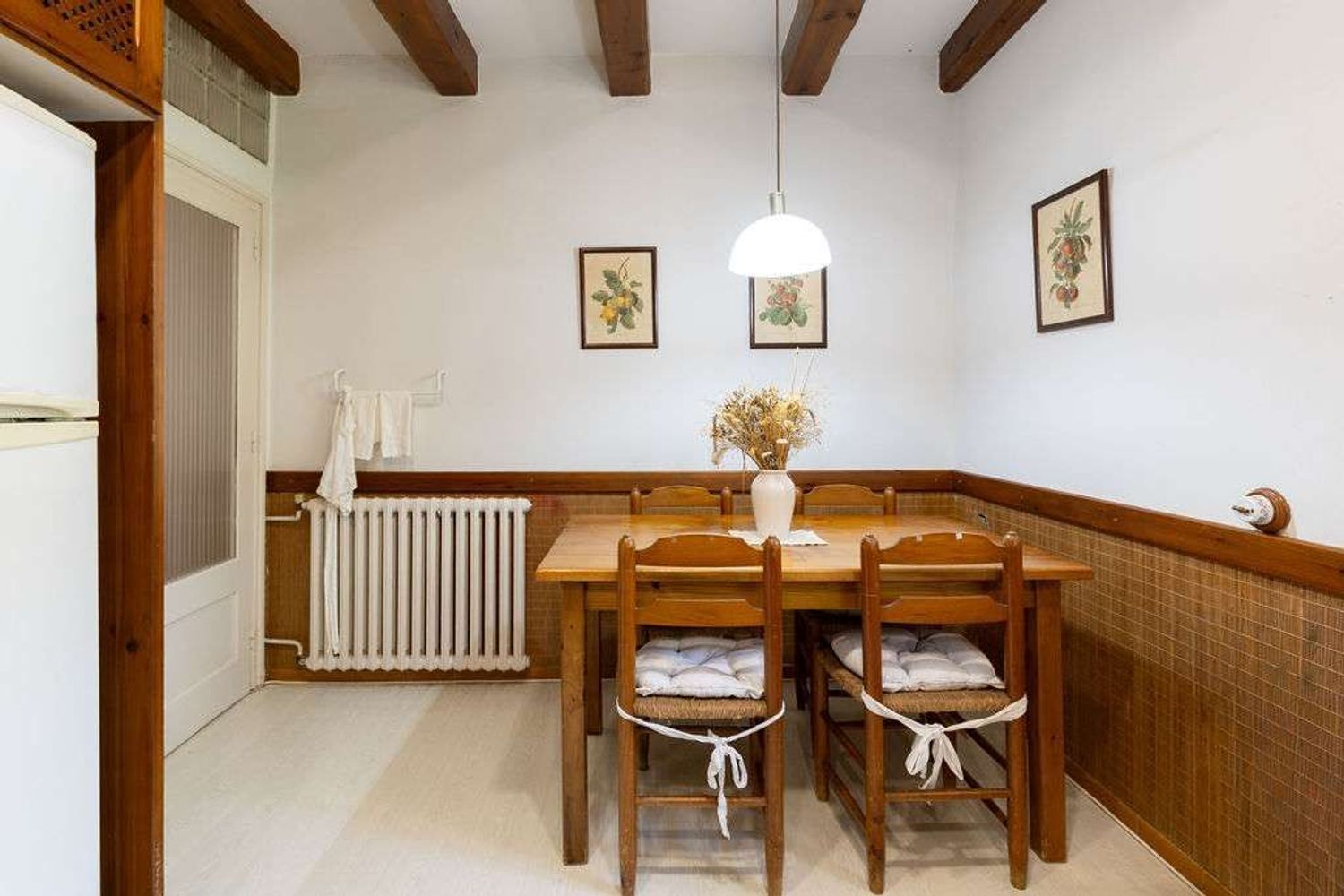 Hus i Barcelona, Spanien 8 sovrum, 649 kvm. Nr. 178329