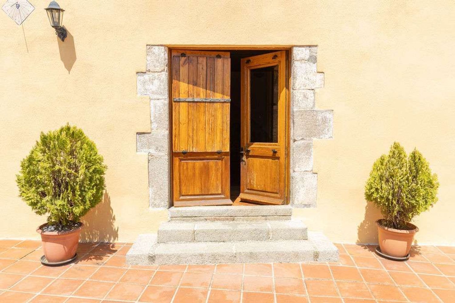 Hus i Barcelona, Spanien 8 sovrum, 649 kvm. Nr. 178329