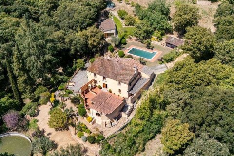 Сasa en Barcelona, España 8 dormitorios, 649 m2 No. 178329