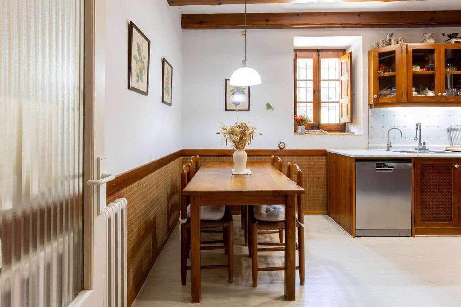 Hus i Barcelona, Spanien 8 sovrum, 649 kvm. Nr. 178329
