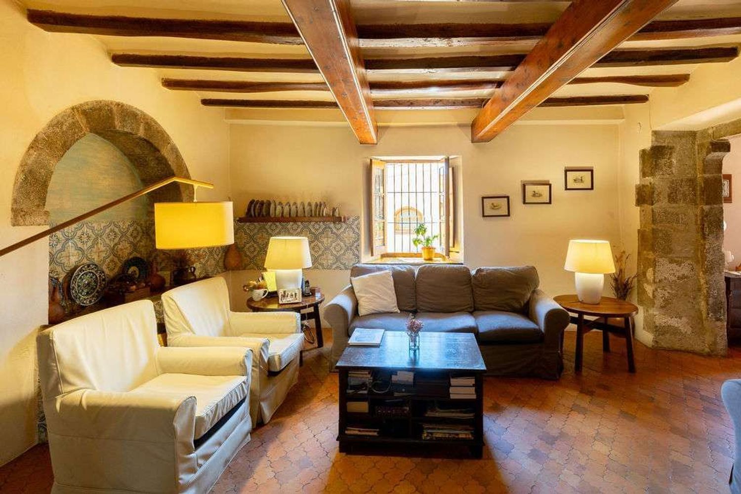 Hus i Barcelona, Spanien 8 sovrum, 649 kvm. Nr. 178329