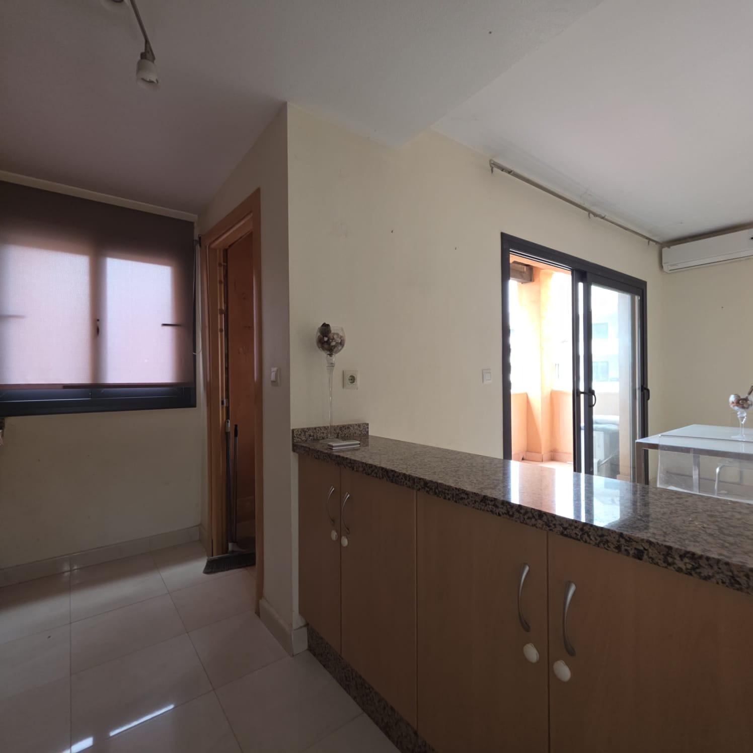 Kaupunkipientalo Villamartin, Alicante, Espanja 4 makuuhuonetta, 125 m2 No. 193396