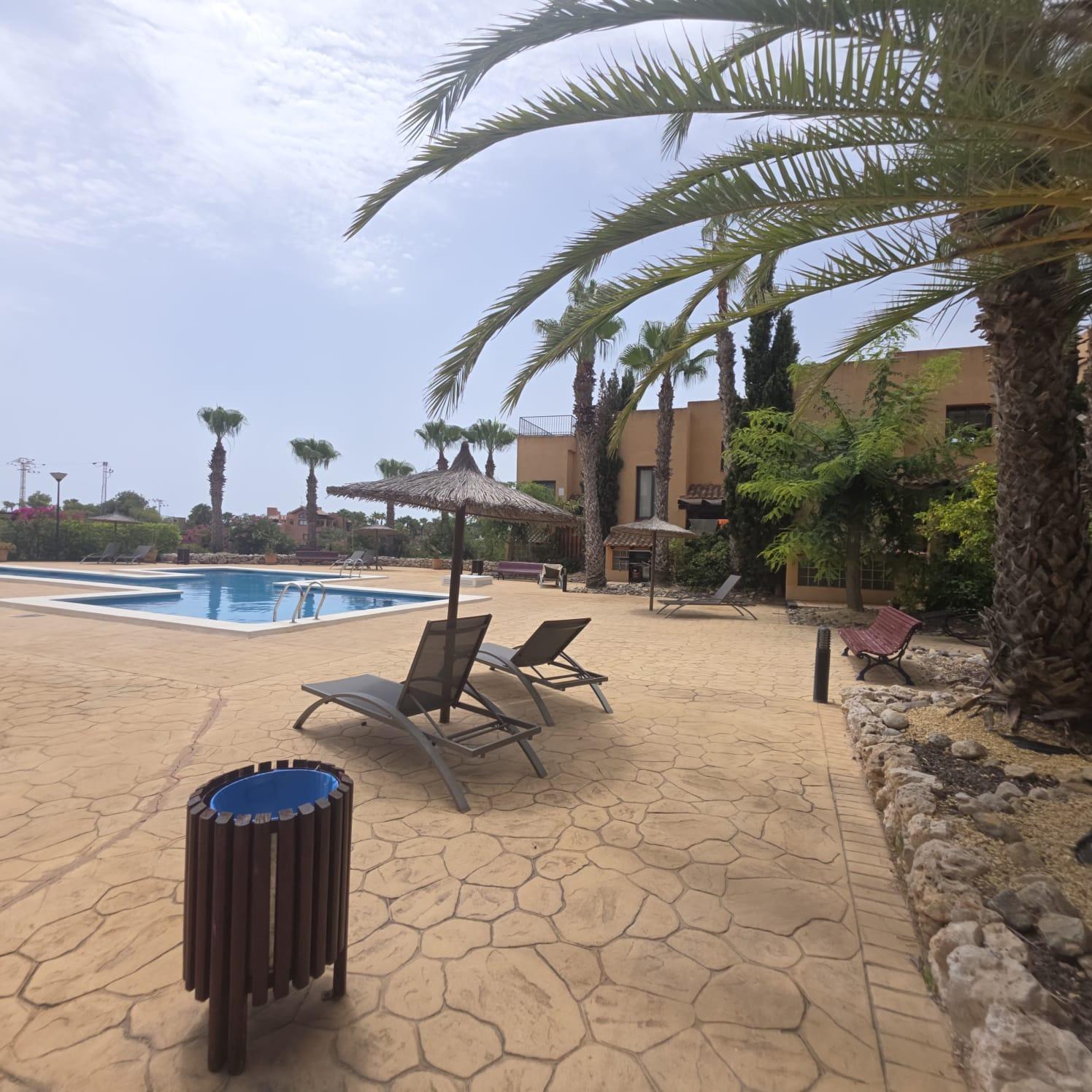 Kaupunkipientalo Villamartin, Alicante, Espanja 4 makuuhuonetta, 125 m2 No. 193396