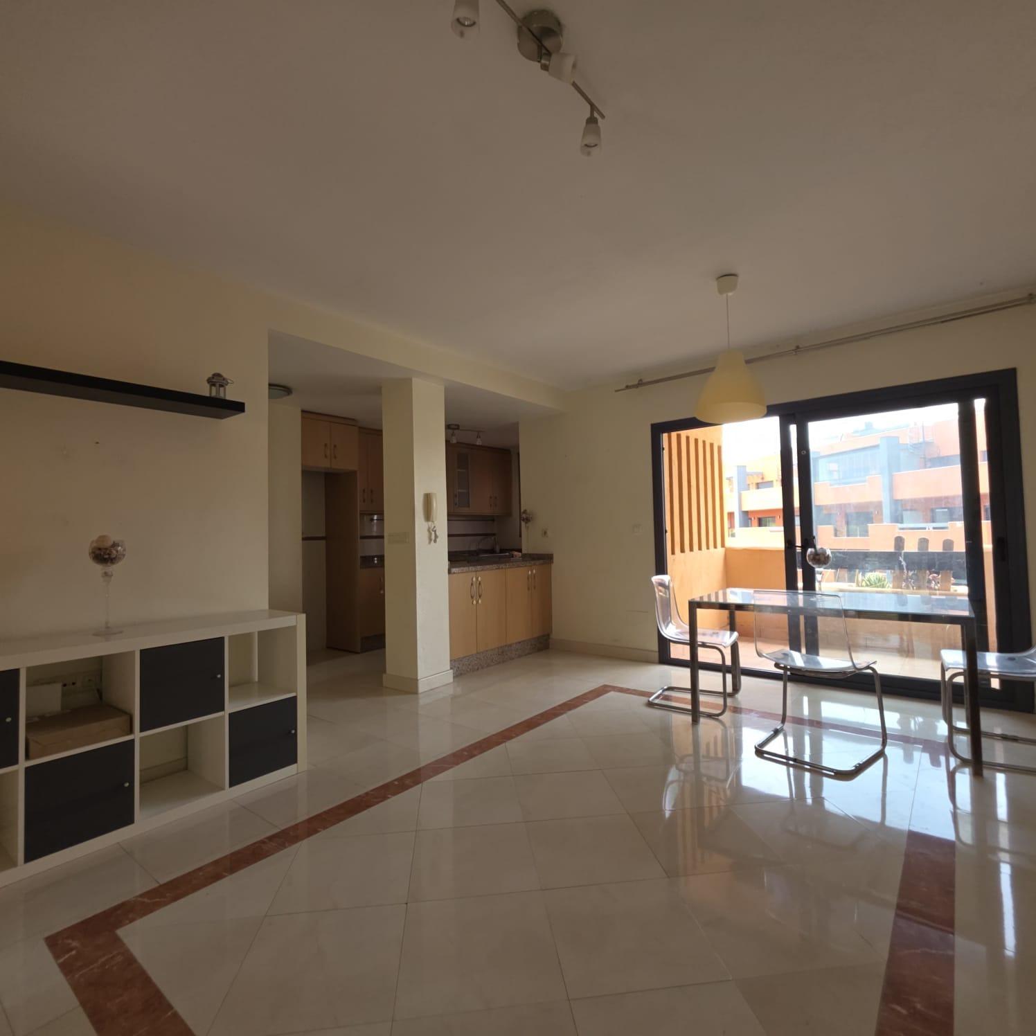 Kaupunkipientalo Villamartin, Alicante, Espanja 4 makuuhuonetta, 125 m2 No. 193396