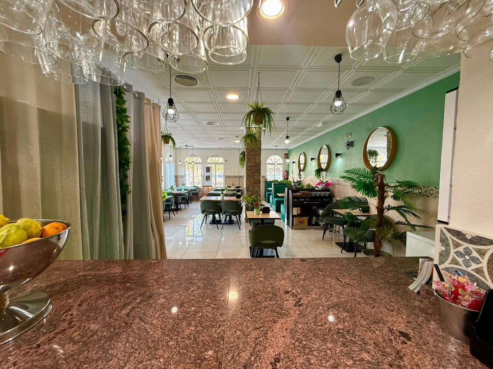 Propiedad comercial en Guardamar del Segura, Alicante, España 101 m2 No. 193395