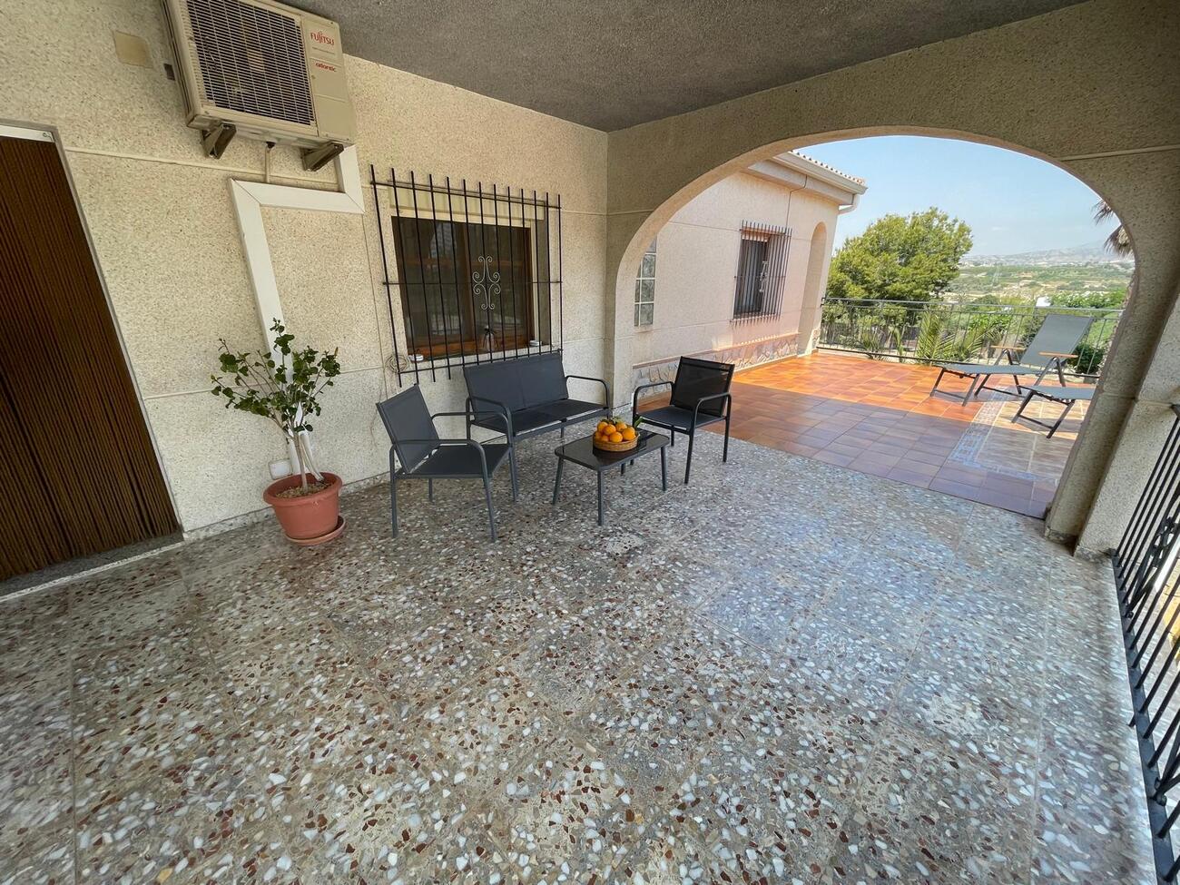 Villa à Alicante, Espagne 5 chambres, 130 m2 No. 189285