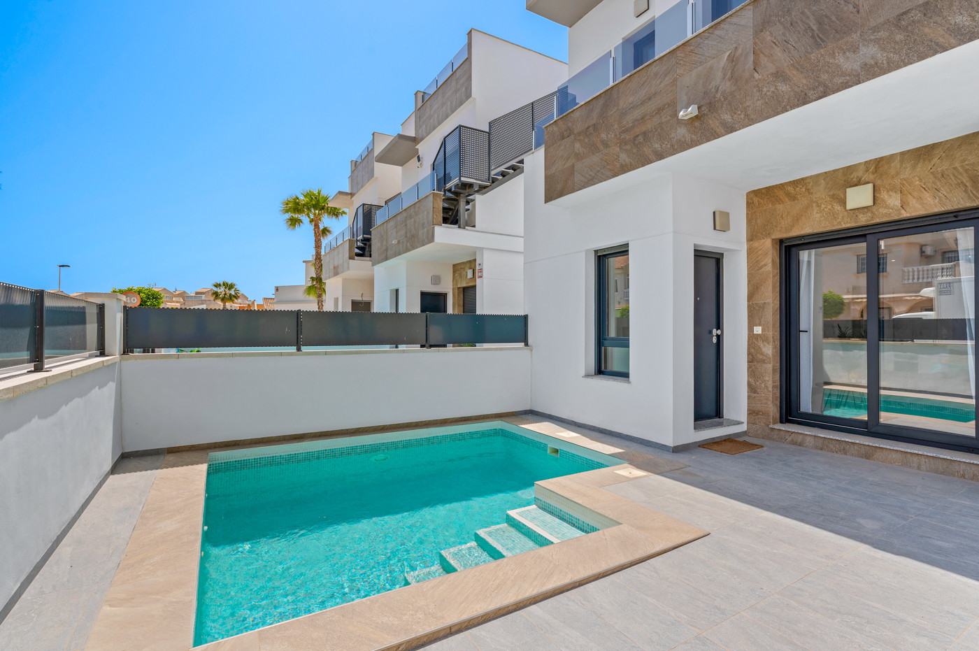 Villa à Torrevieja, Alicante, Espagne 3 chambres, 105 m2 No. 189283