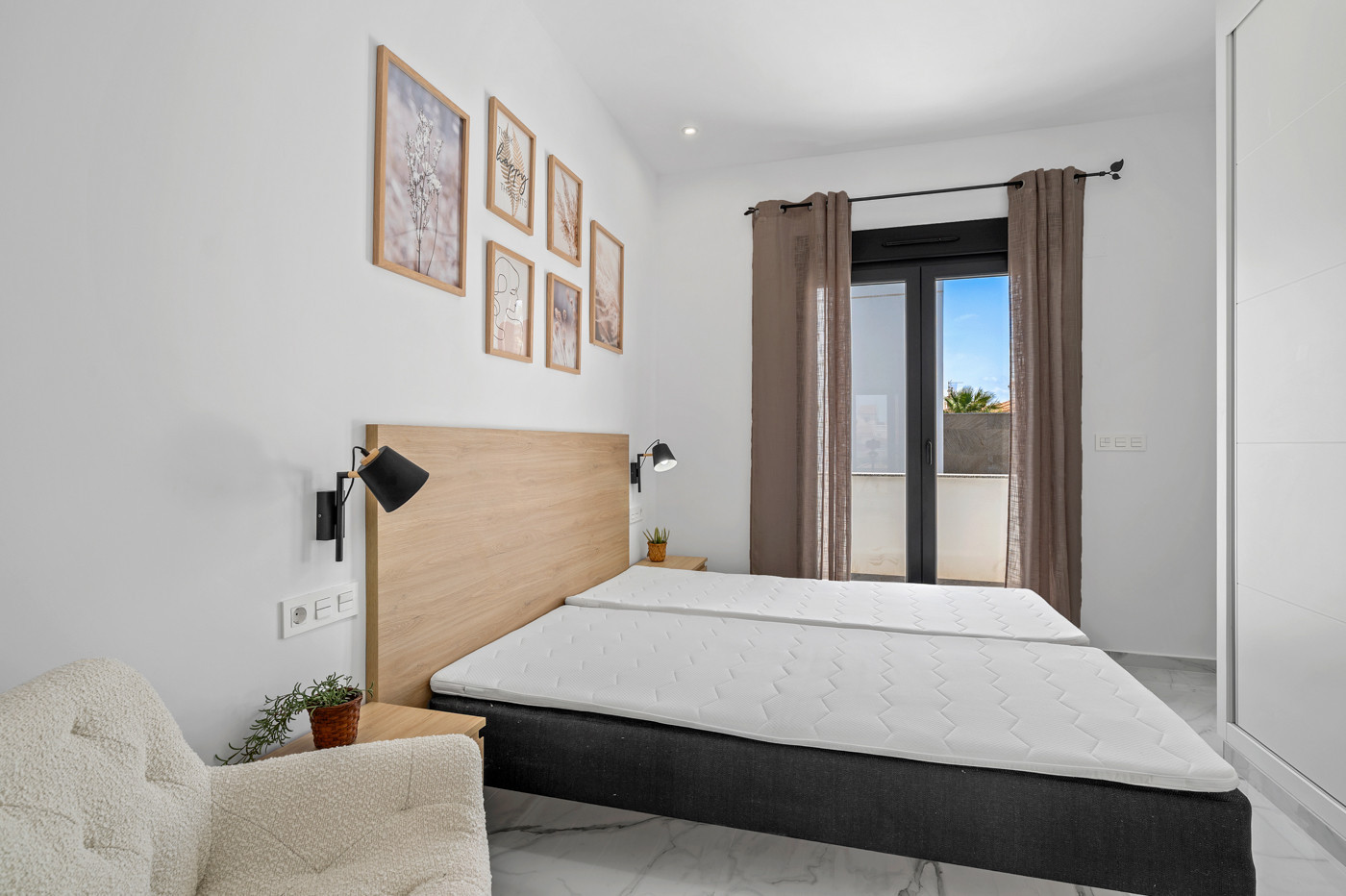 Villa à Torrevieja, Alicante, Espagne 3 chambres, 105 m2 No. 189283