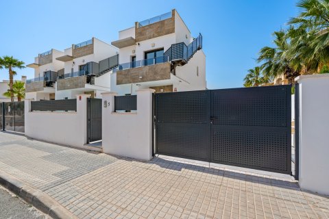 Villa in Torrevieja, Alicante, Spain 3 bedrooms, 105 sq.m. No. 189283
