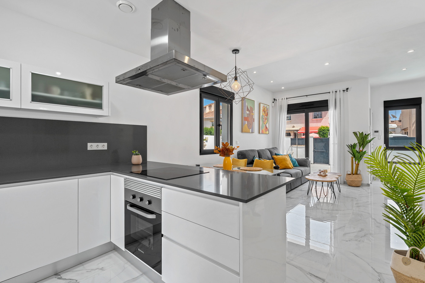 Villa à Torrevieja, Alicante, Espagne 3 chambres, 105 m2 No. 189283