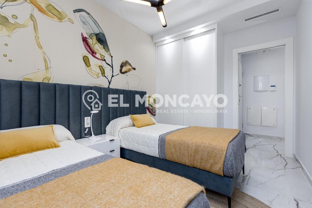 Bungalow à Ciudad Quesada, Alicante, Espagne 2 chambres, 72 m2 No. 148956