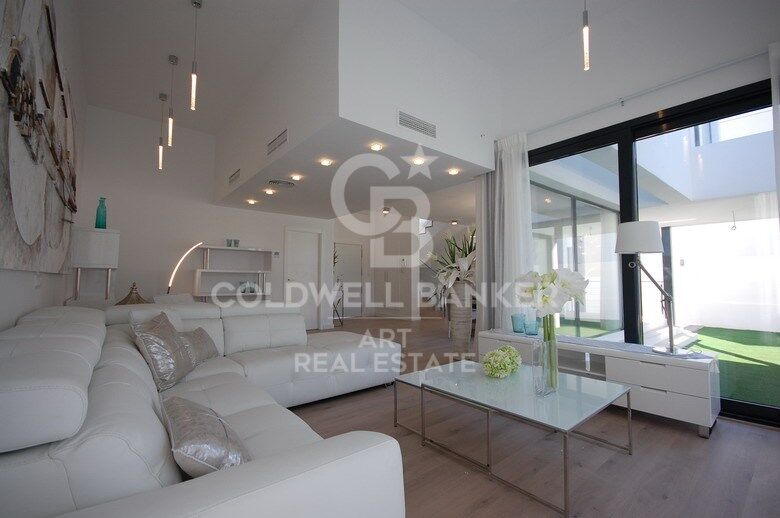 Willa w Estepona, Malaga, Hiszpania 3 sypialnie, 159 mkw. nr 157653