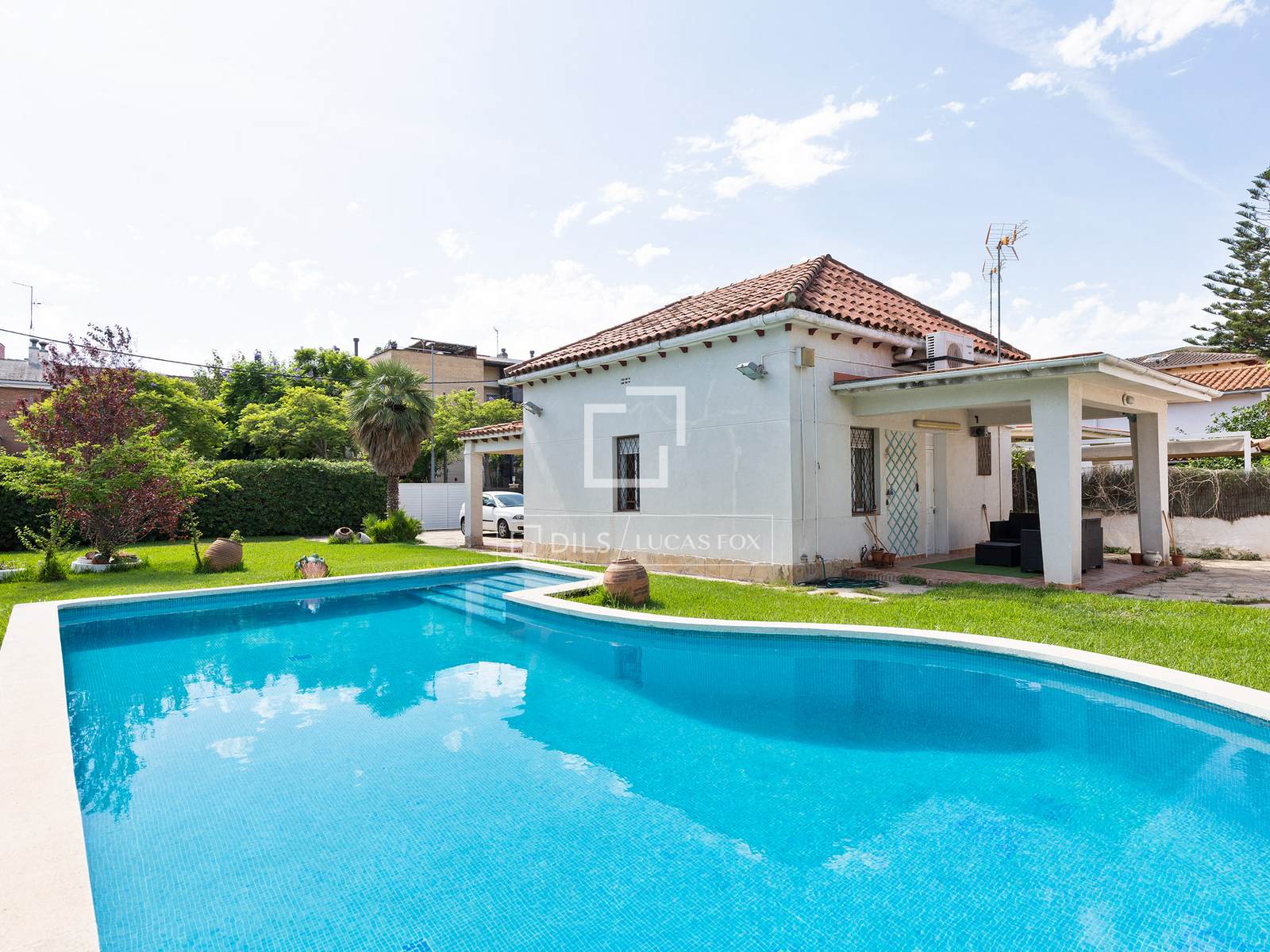 Villa a Castelldefels, Barcelona, Spagna 2 camere da letto, 150 mq. N° 150915