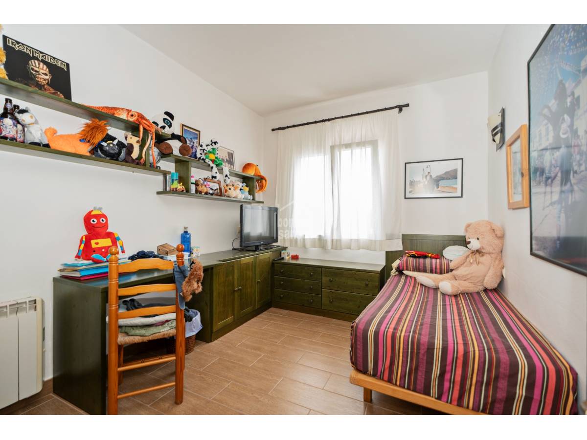 Kaupunkipientalo Es Mercadal, Menorca, Espanja 4 makuuhuonetta, 263 m2 No. 138697