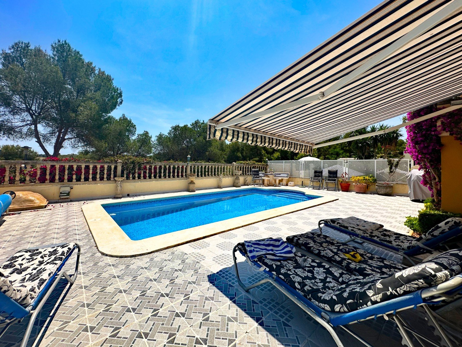 Villa à Alicante, Espagne 3 chambres, 131 m2 No. 189736