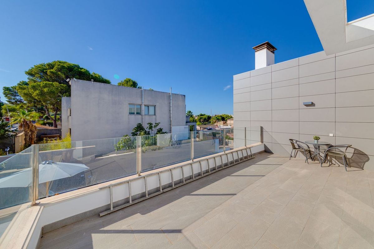 Villa en Los Balcones, Alicante, España 3 dormitorios, 1199 m2 No. 189732