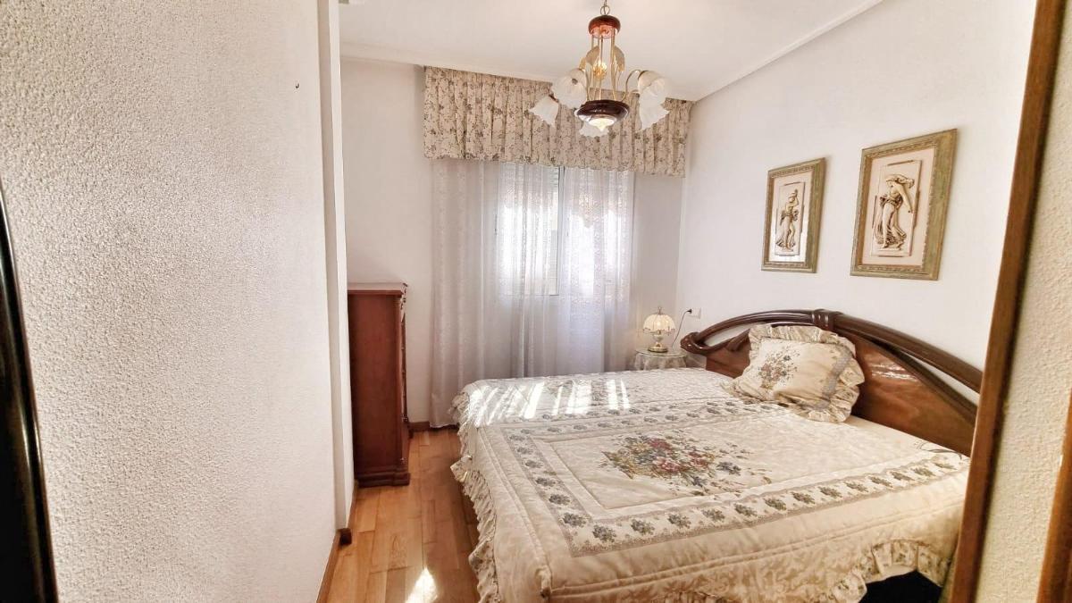 Apartment à Torrevieja, Alicante, Espagne 1 chambre, 51 m2 No. 183756