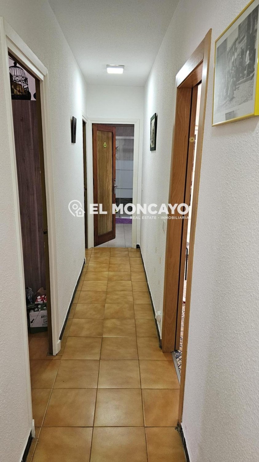 Apartment à Guardamar del Segura, Alicante, Espagne 4 chambres, 120 m2 No. 183759