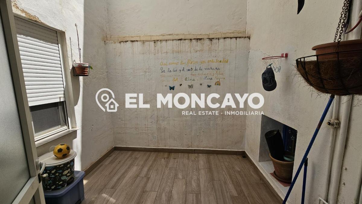 Apartment à Guardamar del Segura, Alicante, Espagne 4 chambres, 120 m2 No. 183759