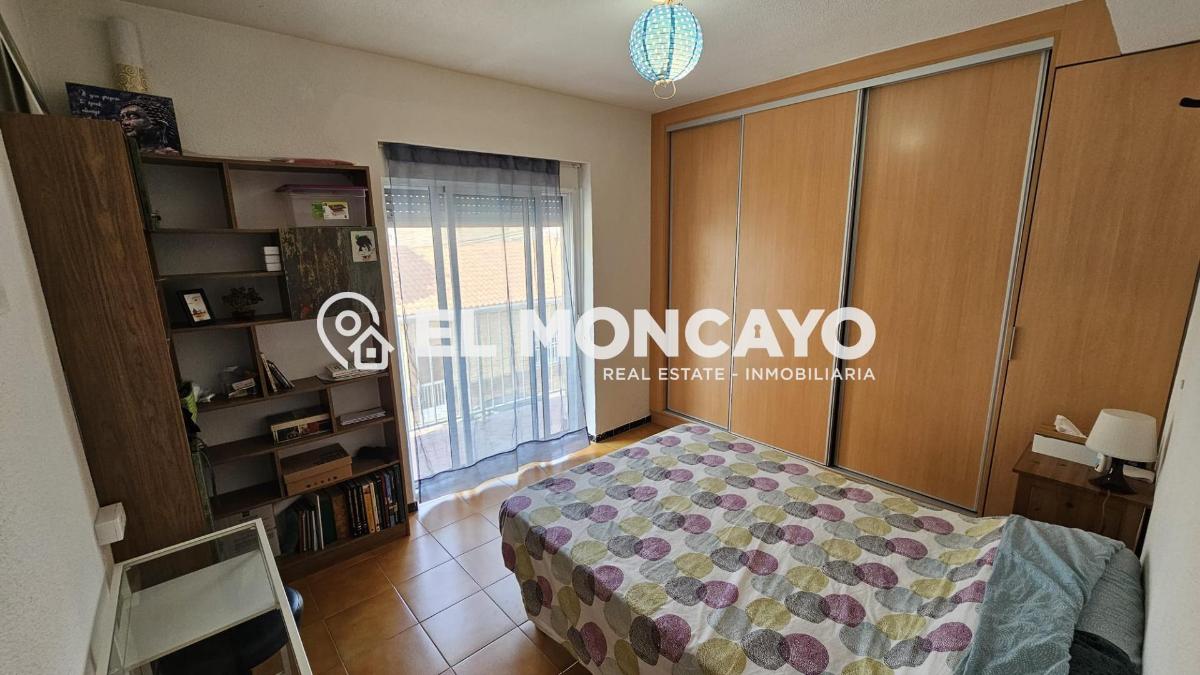 Apartment à Guardamar del Segura, Alicante, Espagne 4 chambres, 120 m2 No. 183759