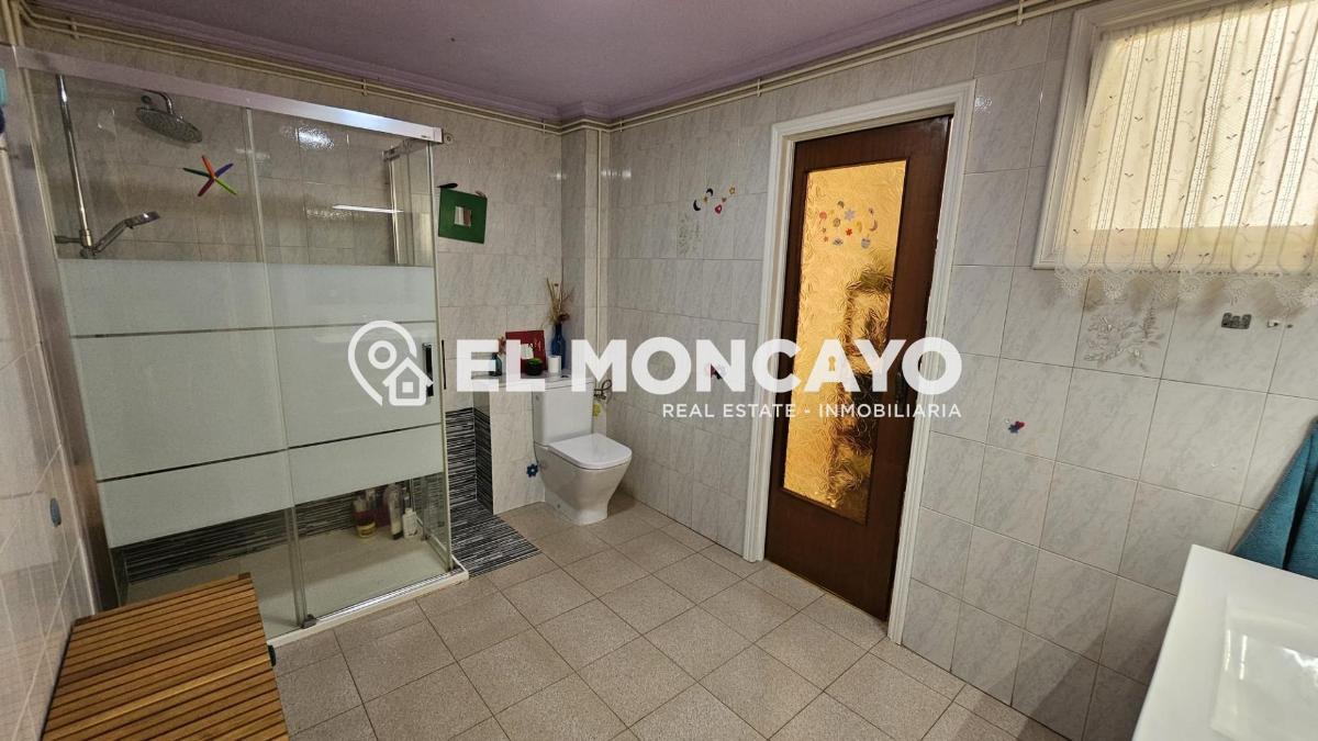 Apartment à Guardamar del Segura, Alicante, Espagne 4 chambres, 120 m2 No. 183759