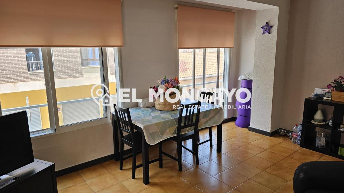Apartment à Guardamar del Segura, Alicante, Espagne 4 chambres, 120 m2 No. 183759