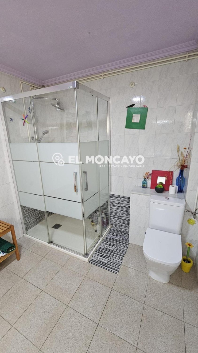 Apartment à Guardamar del Segura, Alicante, Espagne 4 chambres, 120 m2 No. 183759