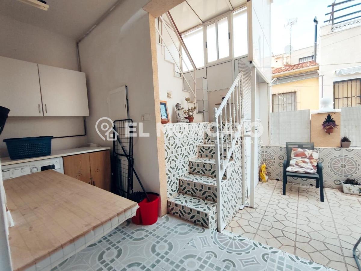 Casa a San Fulgencio, Alicante, Spagna 4 camere da letto, 82 mq. N° 183761