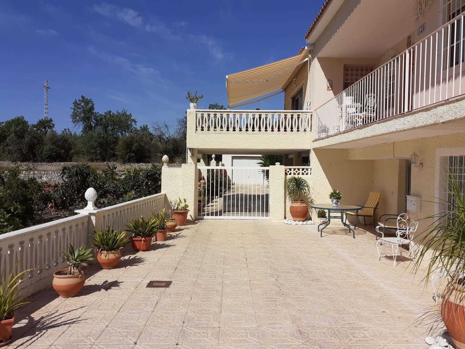 Finka w Altea, Alicante, Hiszpania 6 sypialni, 585 mkw. nr 95767