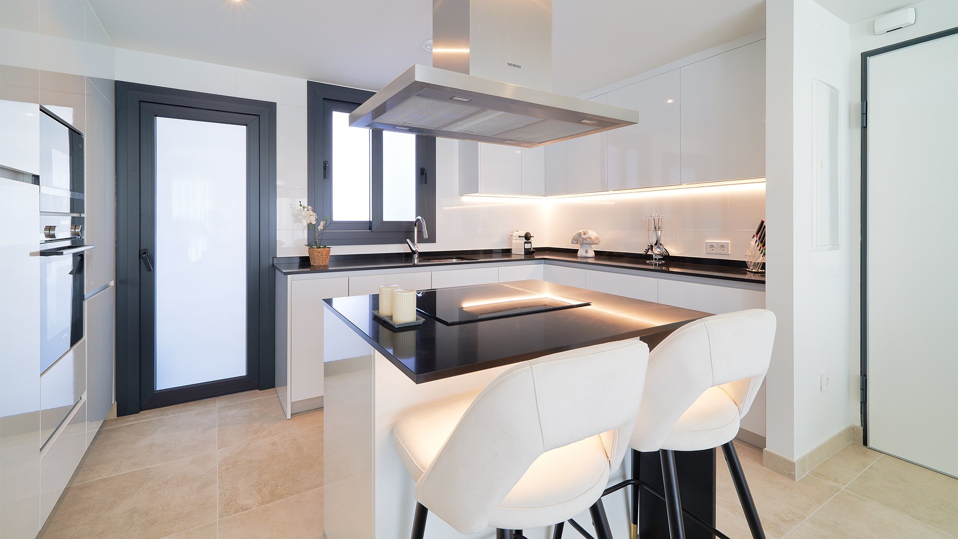 Bungalow w Estepona, Malaga, Hiszpania 3 sypialnie, 150 mkw. nr 135430