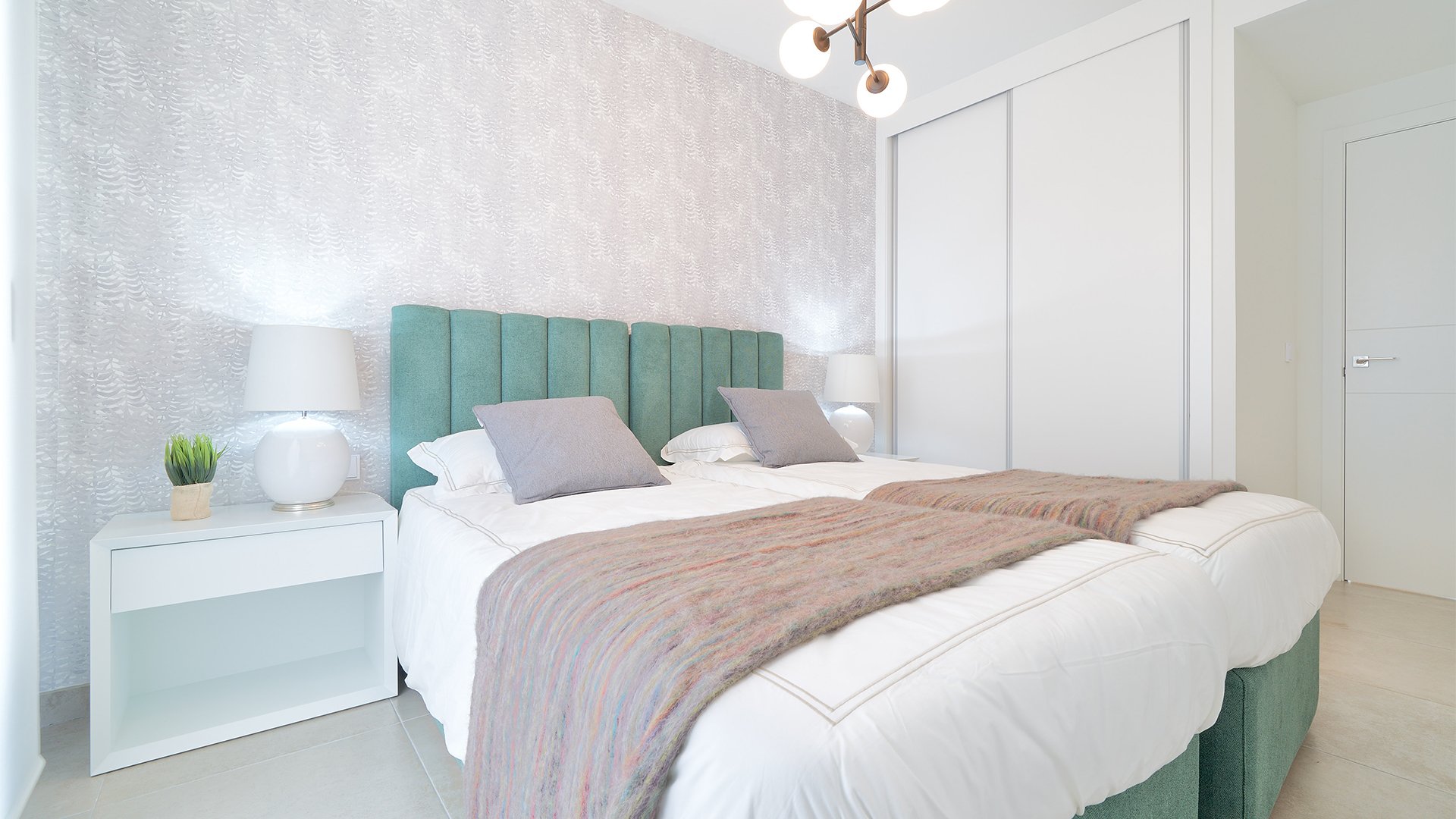 Bungalow w Estepona, Malaga, Hiszpania 3 sypialnie, 150 mkw. nr 135430