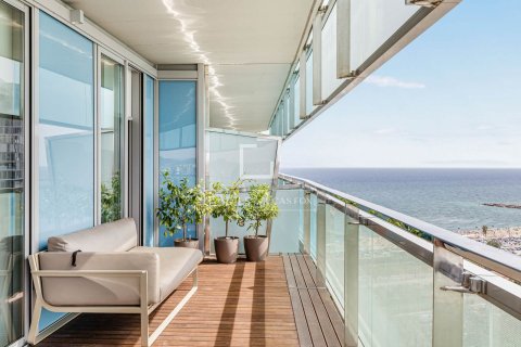 Huoneisto Barcelona, Espanja 3 makuuhuonetta, 97 m2 No. 192640