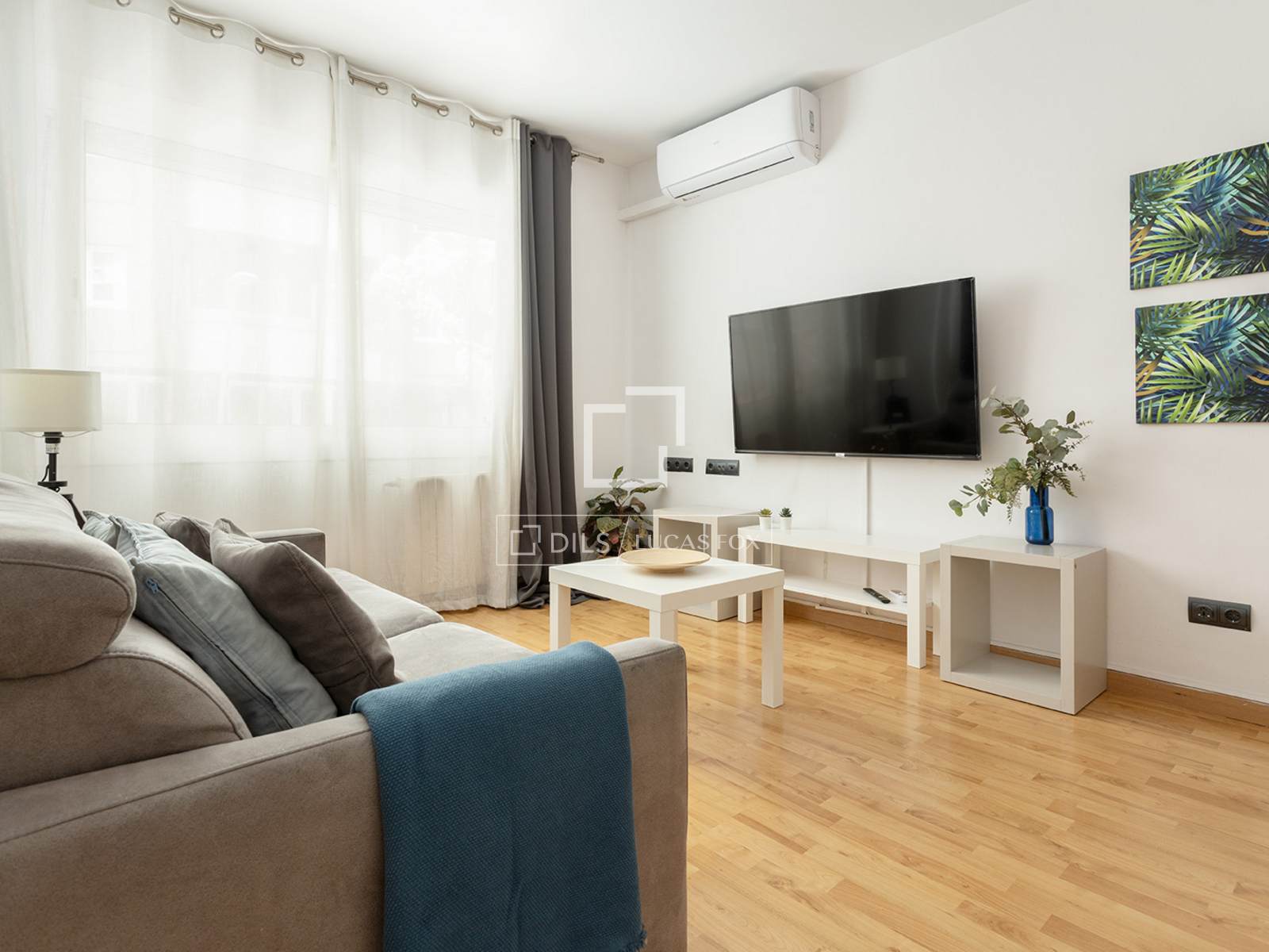 Apartment in Barcelona, Spain 2 bedrooms, 66 sq.m. No. 192641