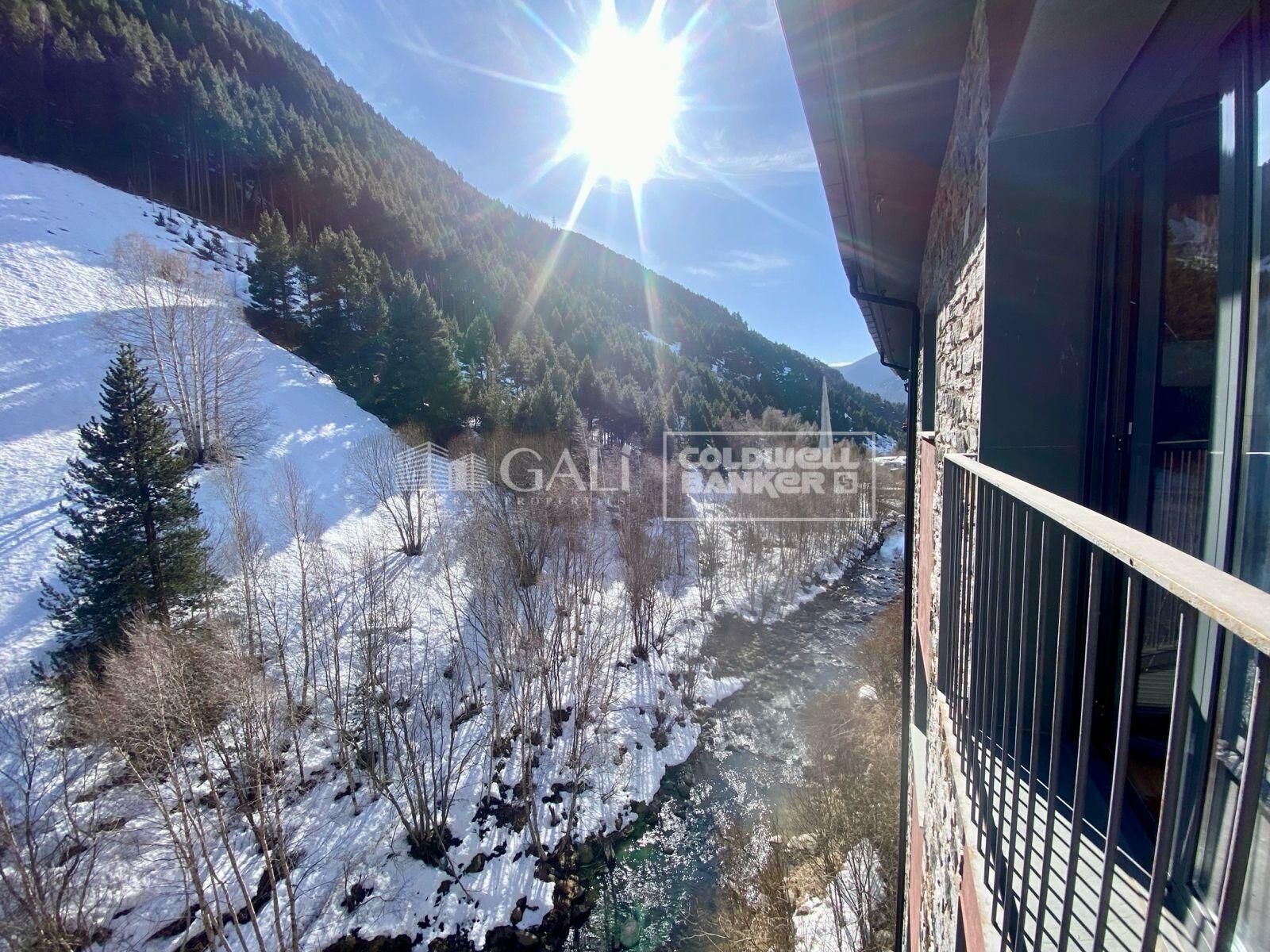 Ático en Principado De Andorra (Ninguna Poblacion Tiene C.P.), Lérida, España 2 dormitorios, 70 m2 No. 156744