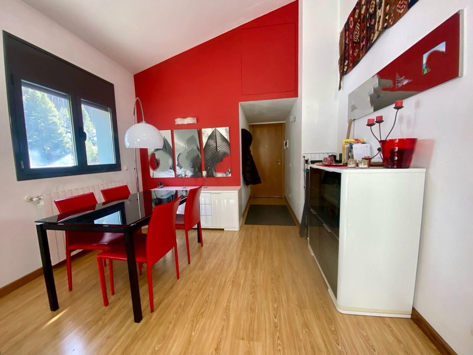 Ático en Principado De Andorra (Ninguna Poblacion Tiene C.P.), Lérida, España 2 dormitorios, 70 m2 No. 156744