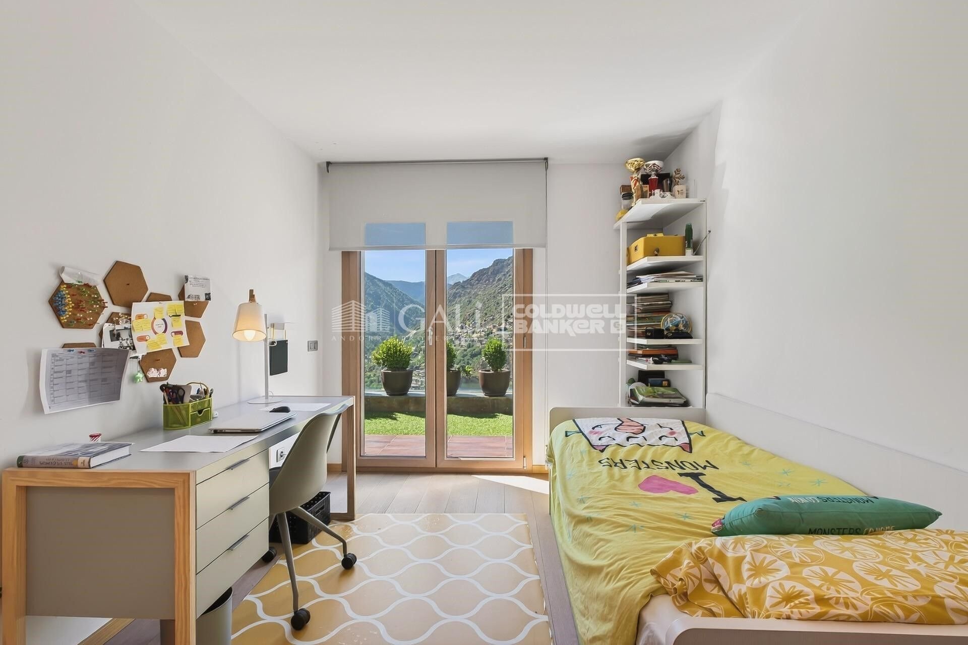 Apartament w Principado De Andorra (Ninguna Poblacion Tiene C.P.), Lleida, Hiszpania 4 sypialnie, 145 mkw. nr 156741