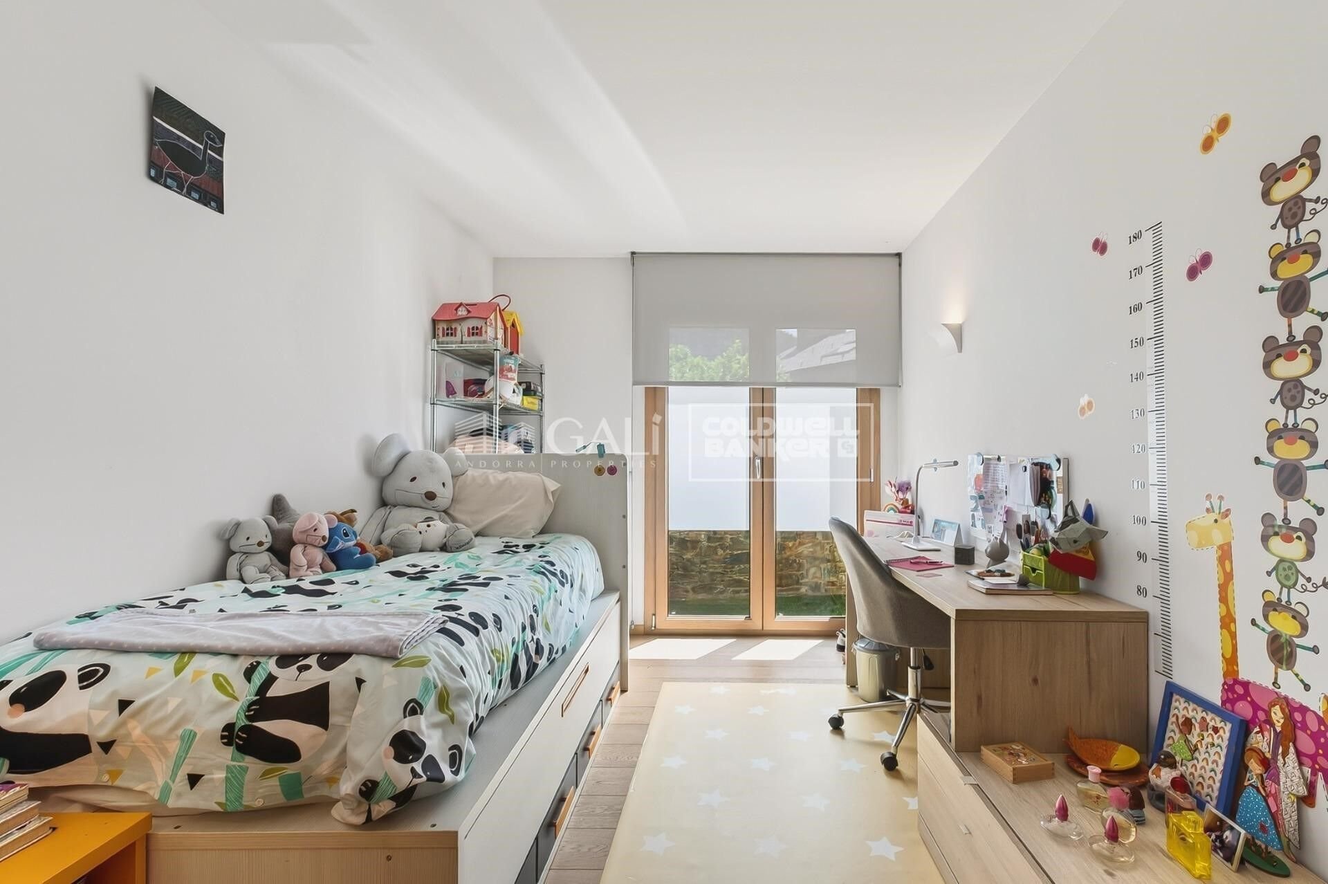 Apartament w Principado De Andorra (Ninguna Poblacion Tiene C.P.), Lleida, Hiszpania 4 sypialnie, 145 mkw. nr 156741
