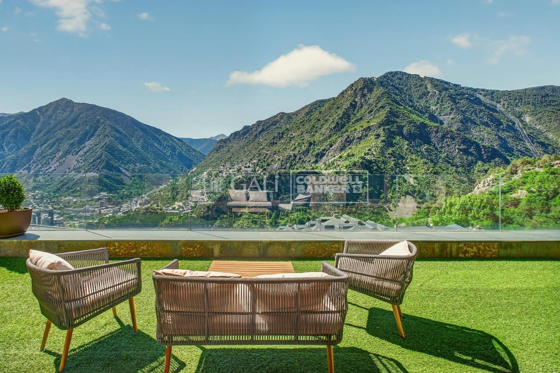 Apartament w Principado De Andorra (Ninguna Poblacion Tiene C.P.), Lleida, Hiszpania 4 sypialnie, 145 mkw. nr 156741