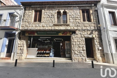 Villa a Pineda de Mar, Barcelona, Spagna 6 camere da letto, 560 mq. N° 153925