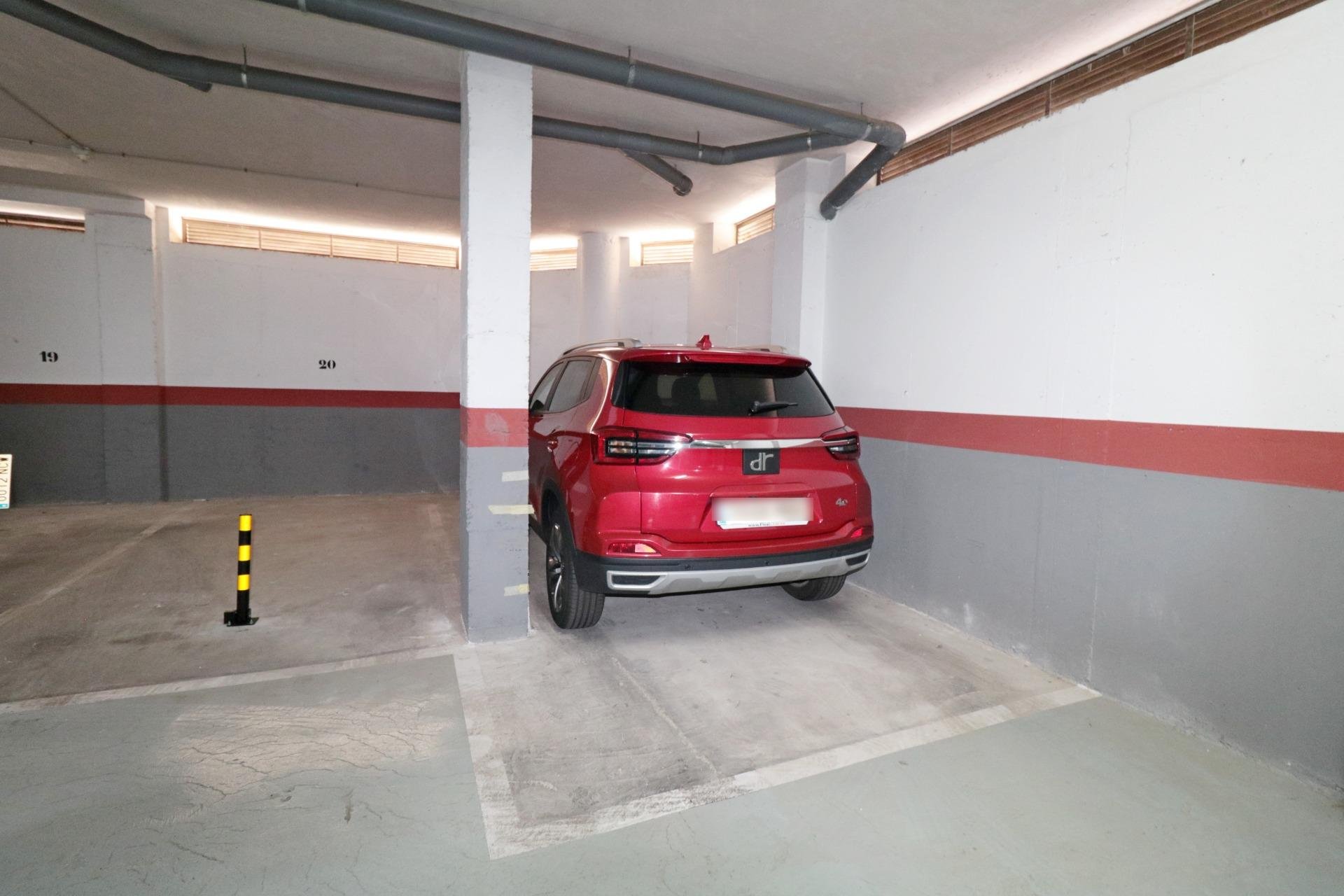Apartment à Torrevieja, Alicante, Espagne 2 chambres, 79 m2 No. 194433