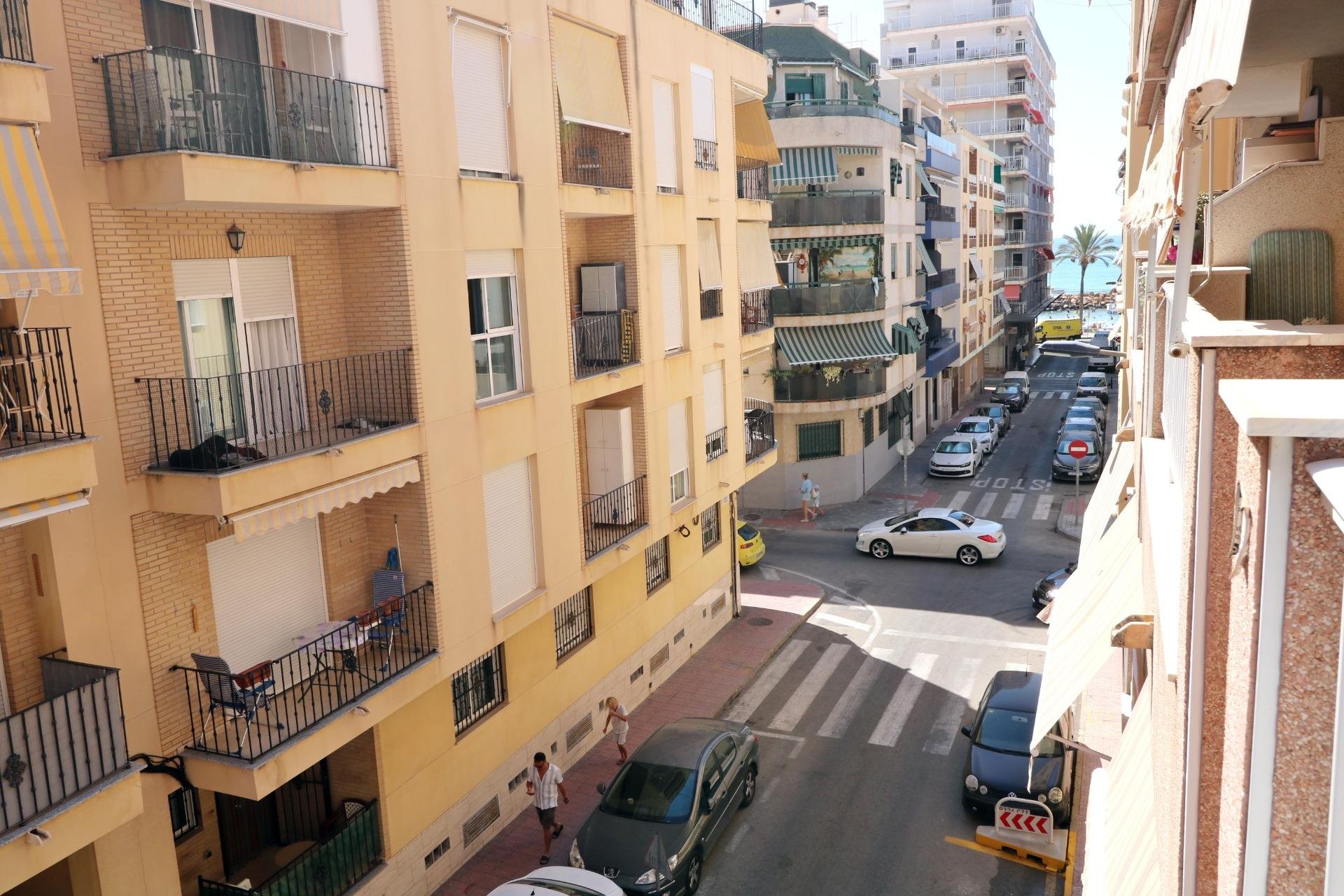 Lägenhet i Torrevieja, Alicante, Spanien 2 sovrum, 75 kvm. Nr. 194432